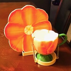 TELEFLORA VINTAGE  PINK TULIP CUP AND SAUCER …